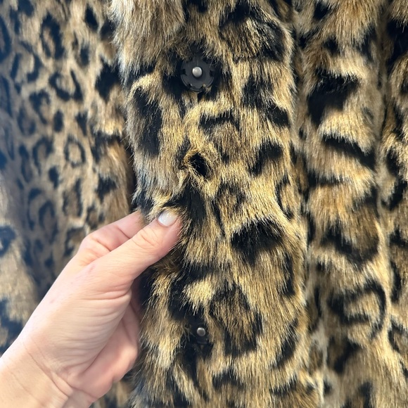 Abercrombie & Fitch Faux Leopard Fur Coat Size Small - Picture 3 of 5